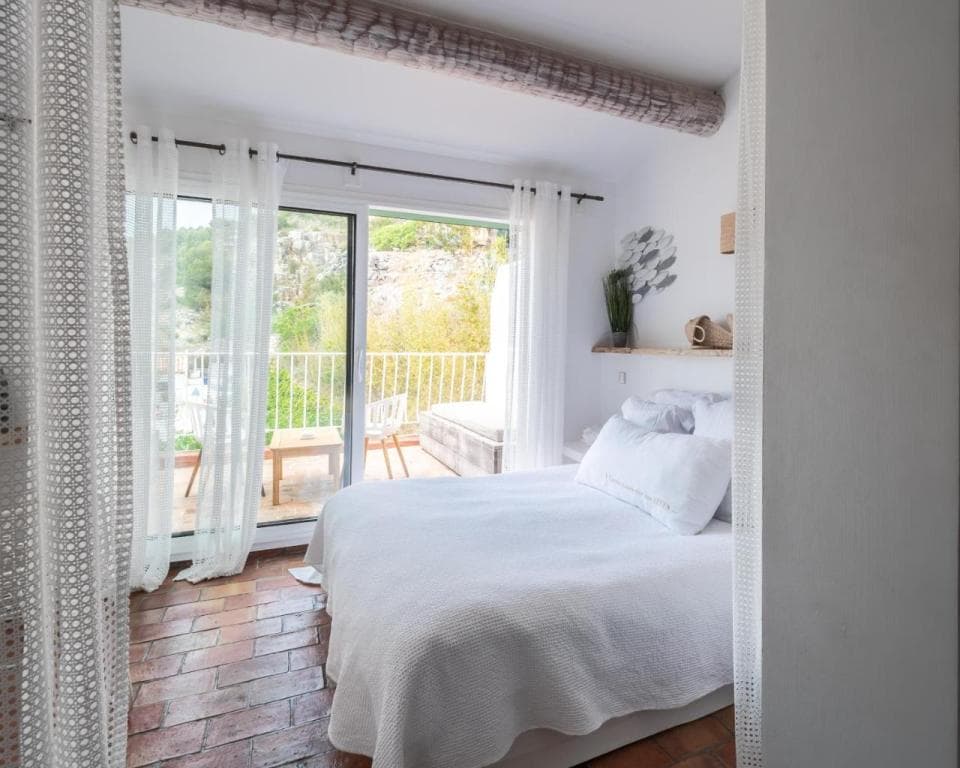 Hotel de La Plage - Mahogany