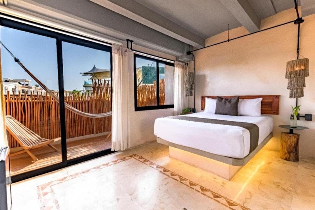 Caribbean Paradise Hotel & Spa - 5th Avenue