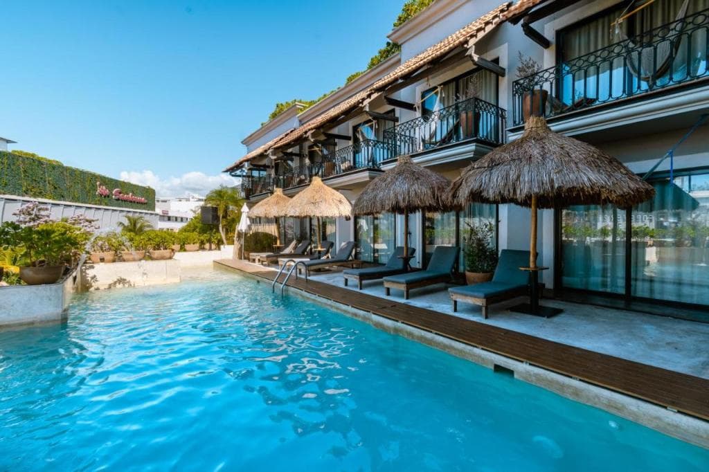 Caribbean Paradise Hotel & Spa - 5th Avenue
