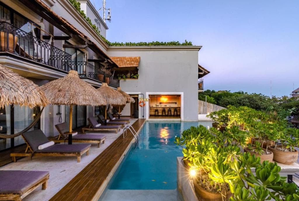 Caribbean Paradise Hotel & Spa - 5th Avenue