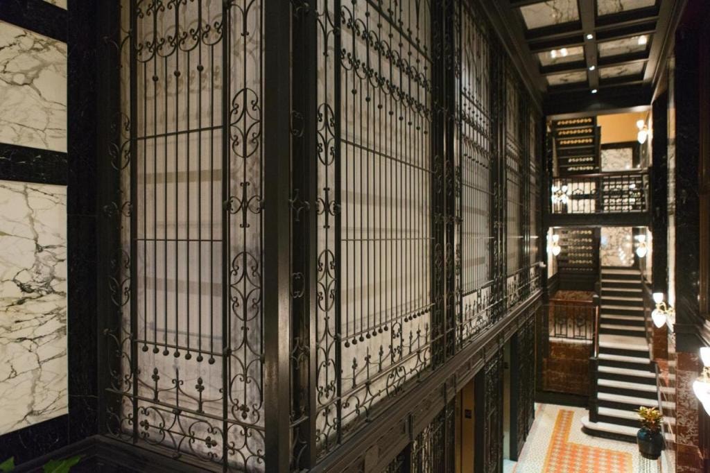 Staypineapple, An Iconic Hotel, The Loop
