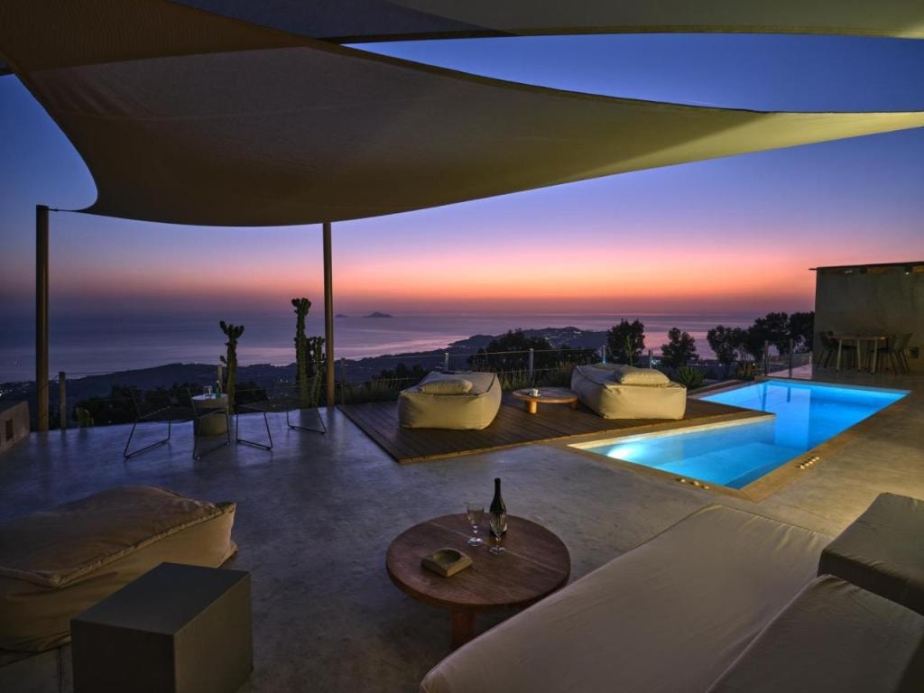 Santorini Heights