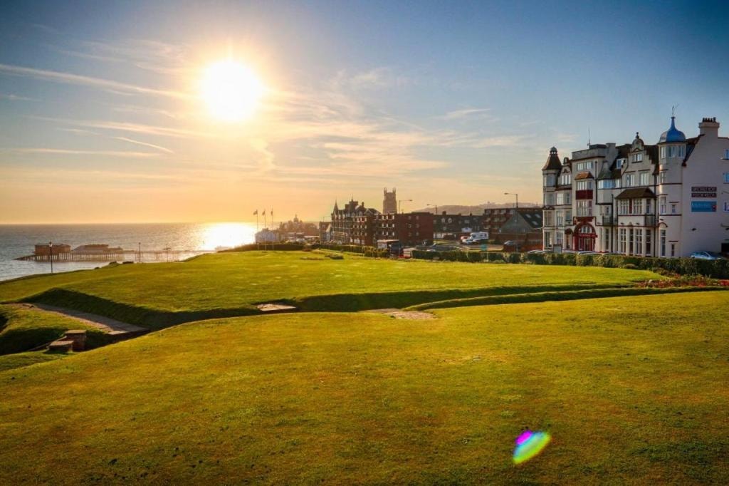 Cliftonville Hotel