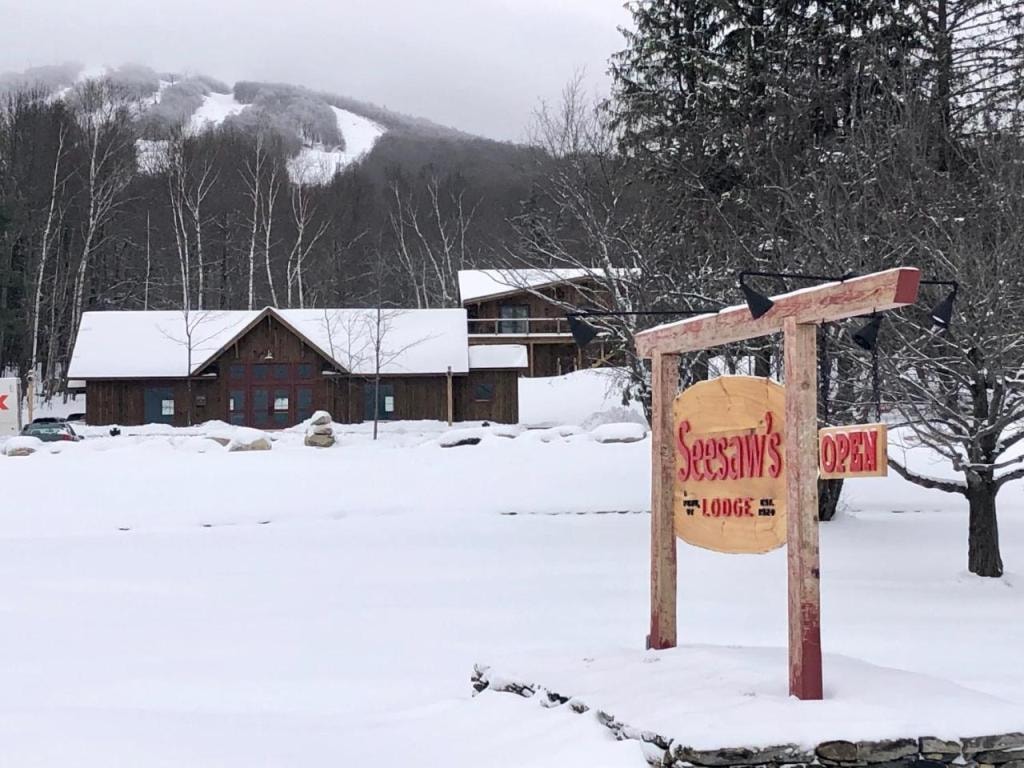 Seesaw's Lodge