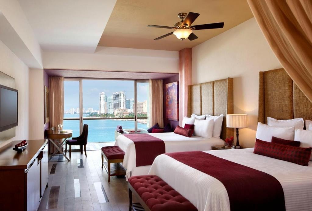 Secrets Vallarta Bay Resort &amp; SPA - Adults Only, Puerto Vallarta, Hotel Zone