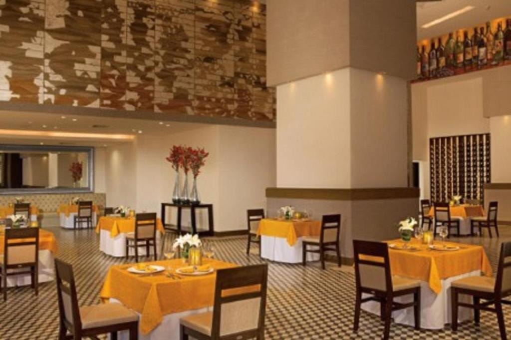 Secrets Vallarta Bay Resort &amp; SPA - Adults Only, Puerto Vallarta, Hotel Zone