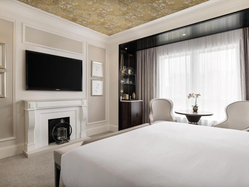 Fairmont Windsor Park