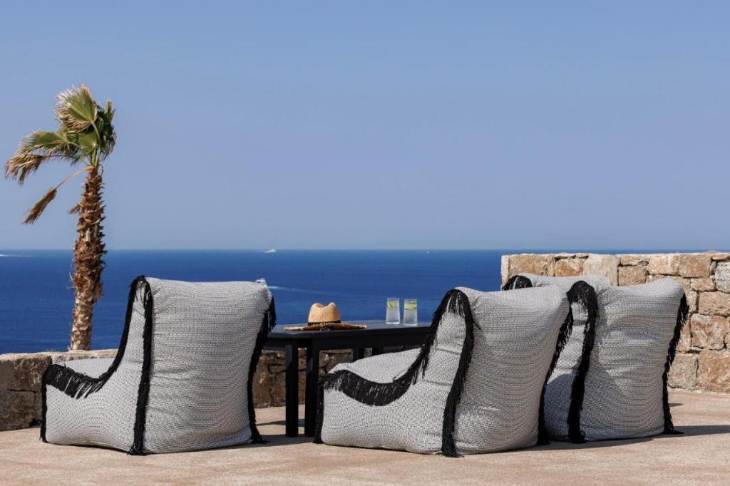 Maximus Mykonos
