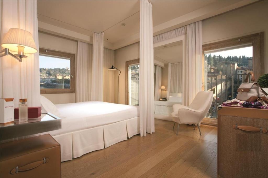 Hotel Continentale - Lungarno Collection