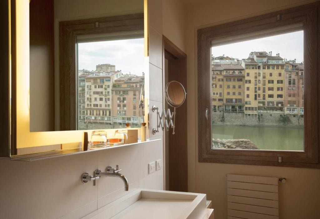 Hotel Continentale - Lungarno Collection