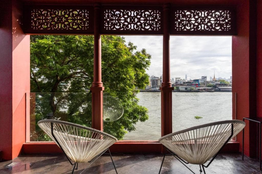 Amdaeng Bangkok Riverside Hotel