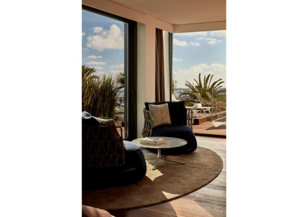 Sir Joan Hotel, part of Sircle Collection