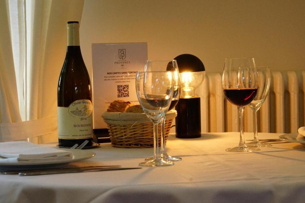Logis Hotel Le Blason de Provence, Monteux