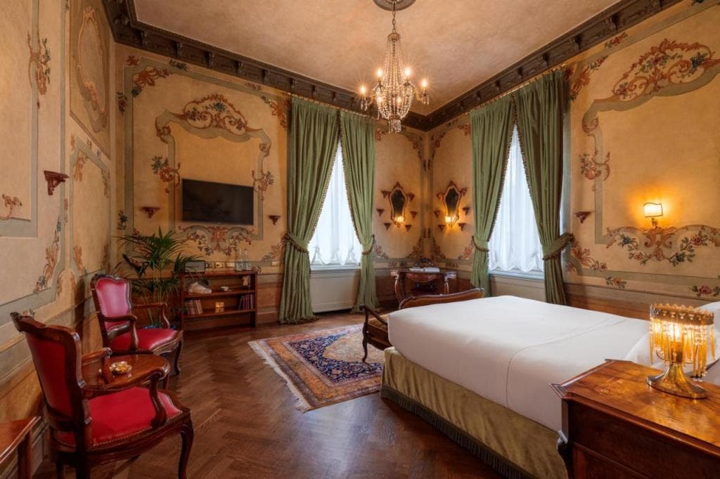 Hotel Locarno