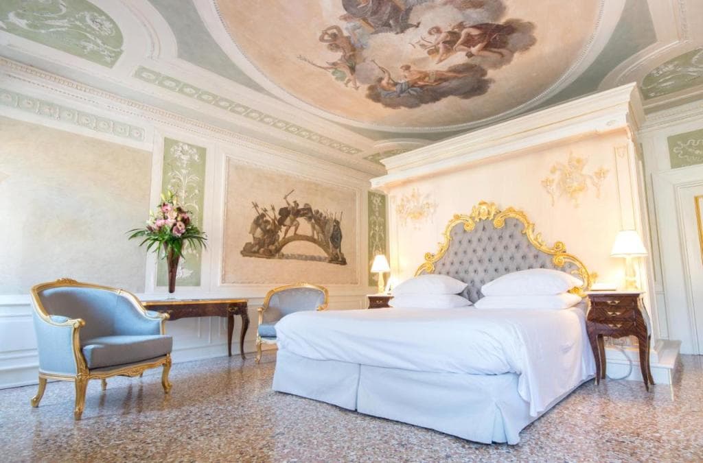 Ca' Bonfadini Historic Experience