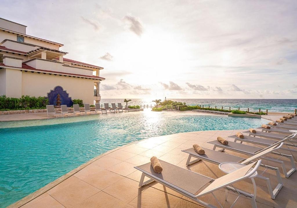 Royal Select at Grand Park Royal Cancún - All Inclusive - Adults Only