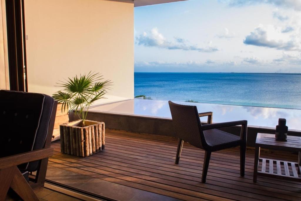 NIZUC Resort & Spa