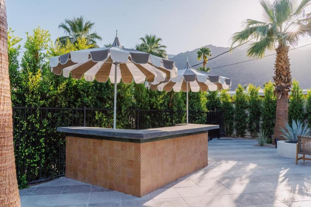 Azure Sky Hotel - Adults Only - A Town & Desert Boutique Hotel