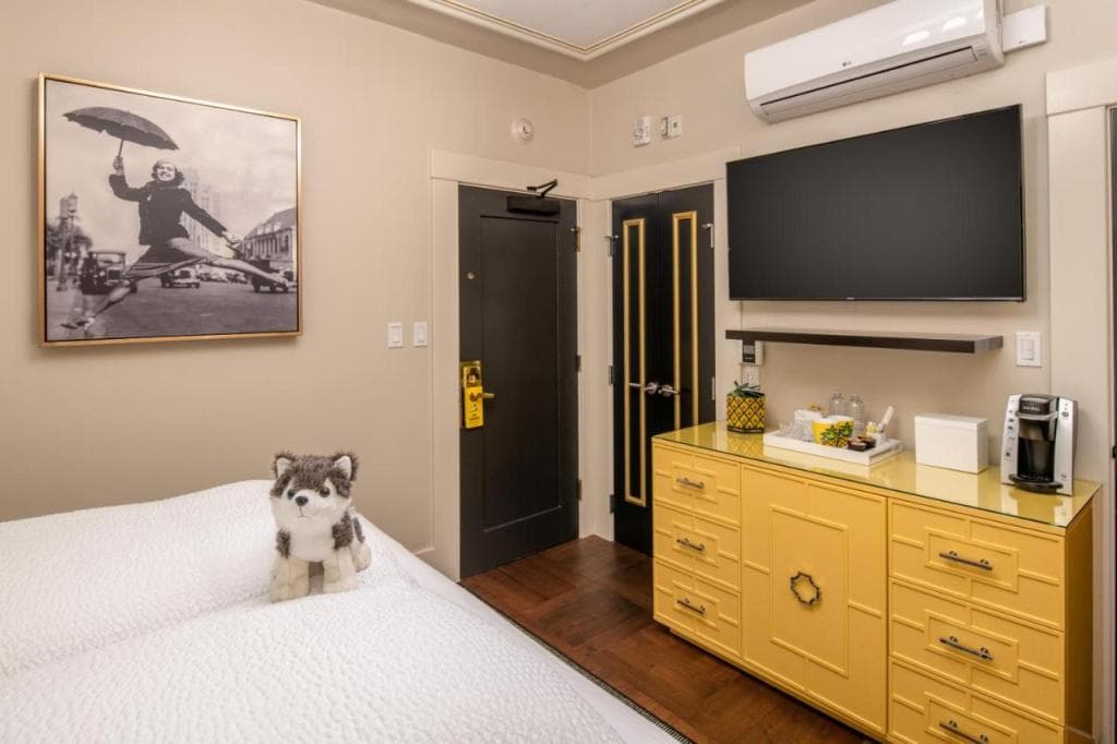Staypineapple, An Elegant Hotel, Union Square