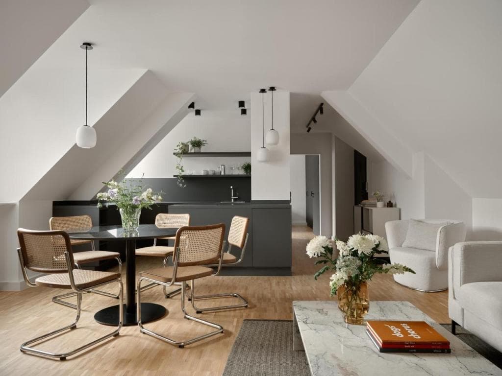 Bob W Munich Schwabing