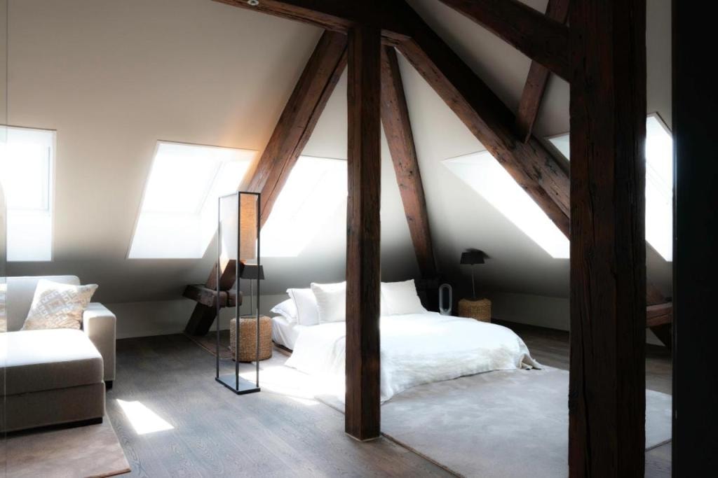 Le Bijou LQ80 Jacuzzi Penthouse