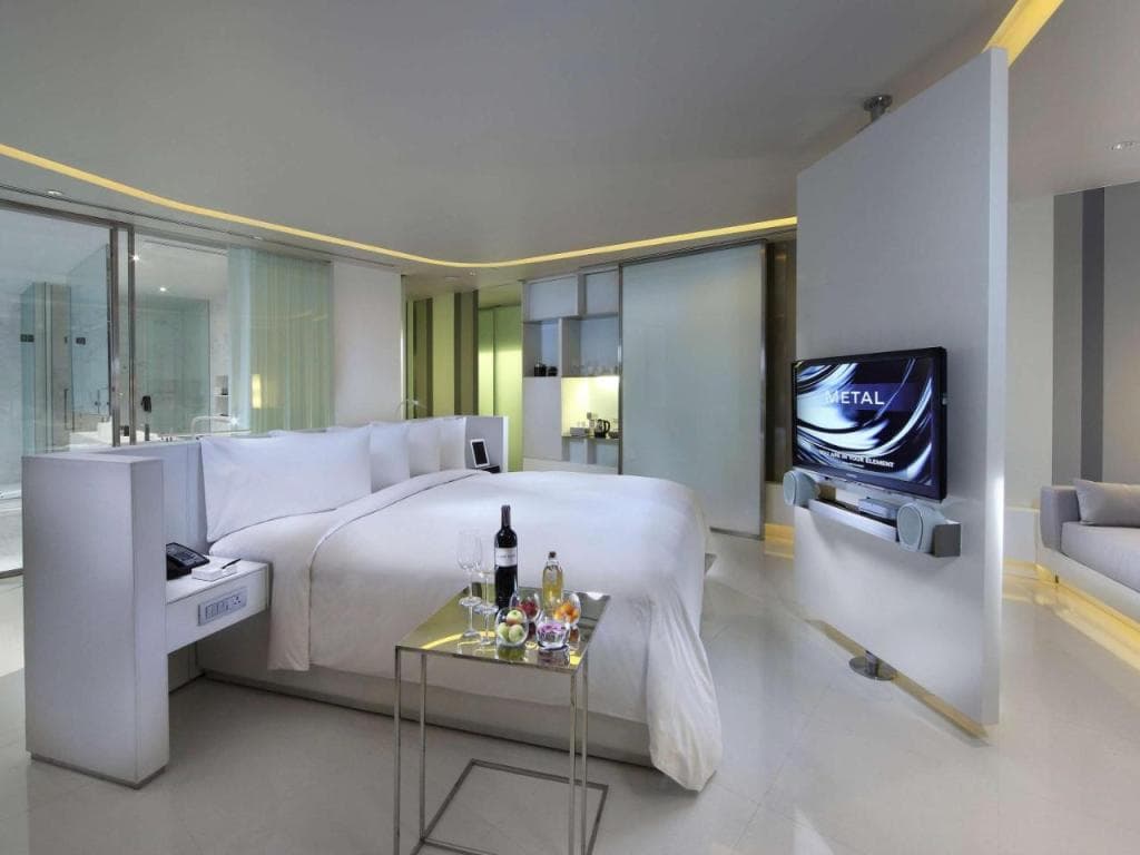 SO/ Bangkok